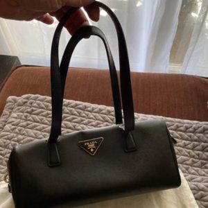Gorgeous Prada Black Saffiano Leather shoulder bag